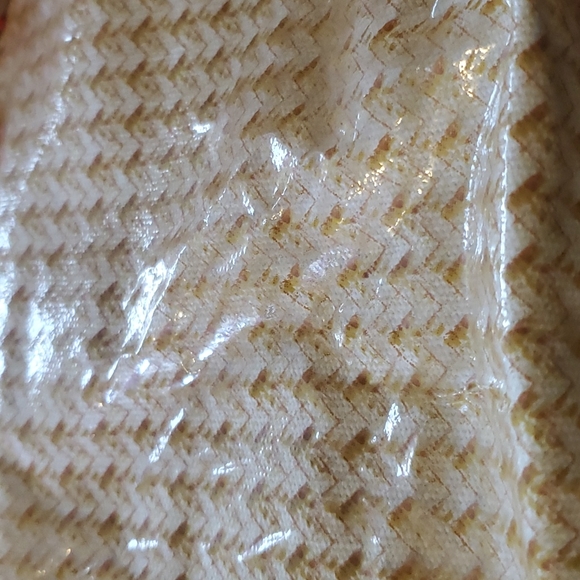 Beltsville Purse with pompoms - Picture 4 of 6